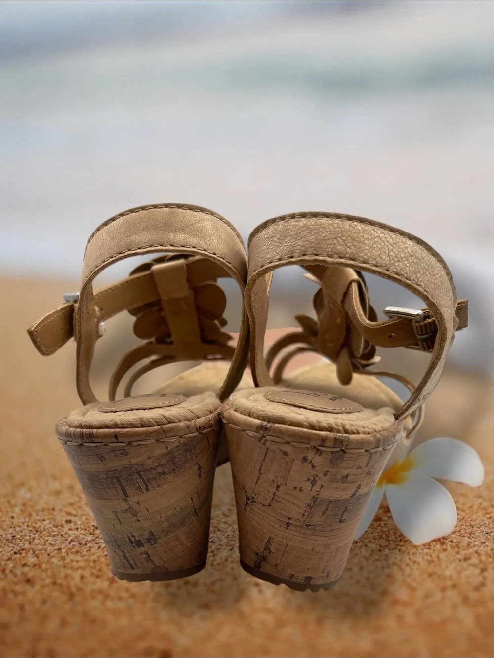 b.o.c. Born Concept Tan Leather Flower Cork Wedge Sandals Size 7